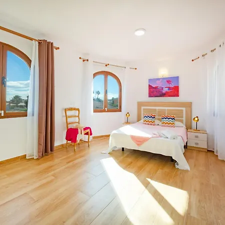 Delmare - Plusholidays * Ifach